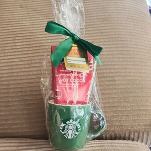 Starbucks Green Mug with Peppermint Hot Cocoa Gift Set
